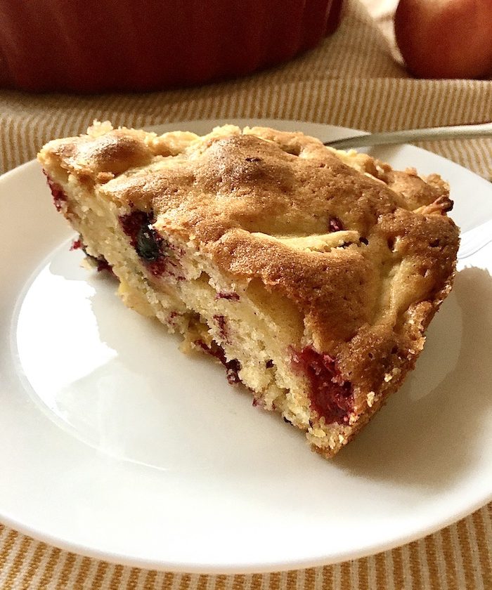 Apple Berry Cake