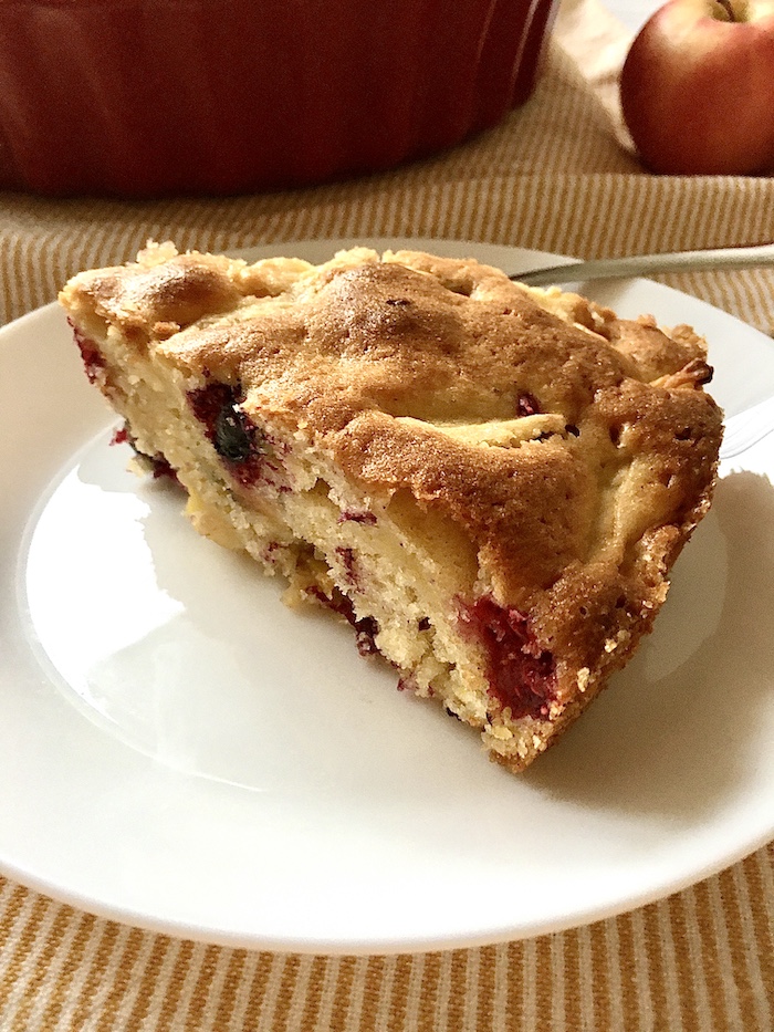 Apple Berry Cake