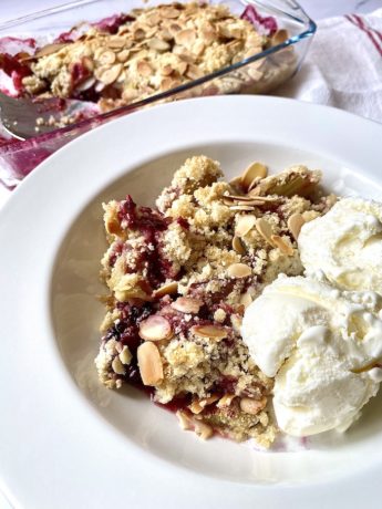 Rhubarb and Blackberry Crumble