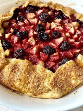 Rustic Pear and Blackberry Pie