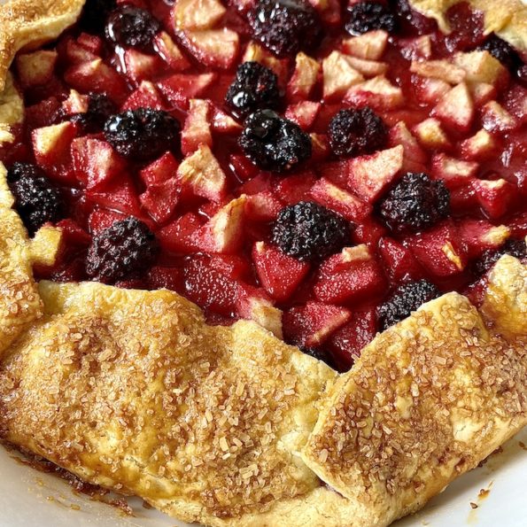 Rustic Pear and Blackberry Pie