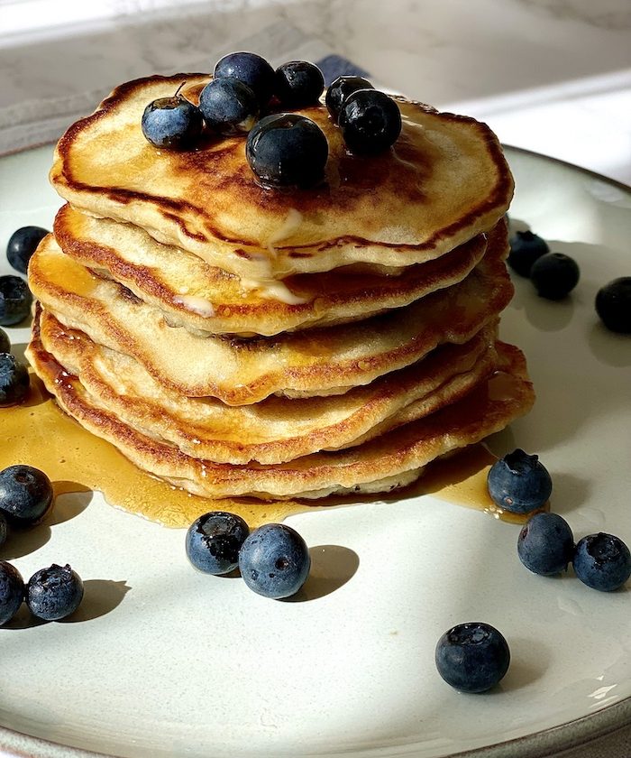 banana and blueberry pancakes