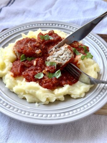 Turkey Meatballs in Tomato sauce with Mashed Potato