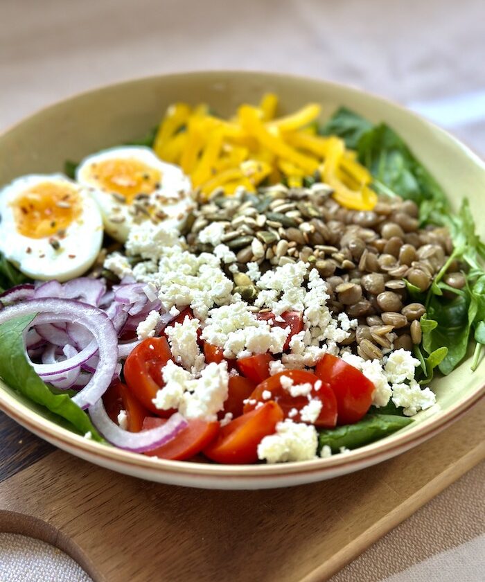 Green lentils bowl