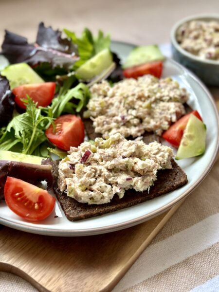 Tuna and Cottage Cheese Toasts