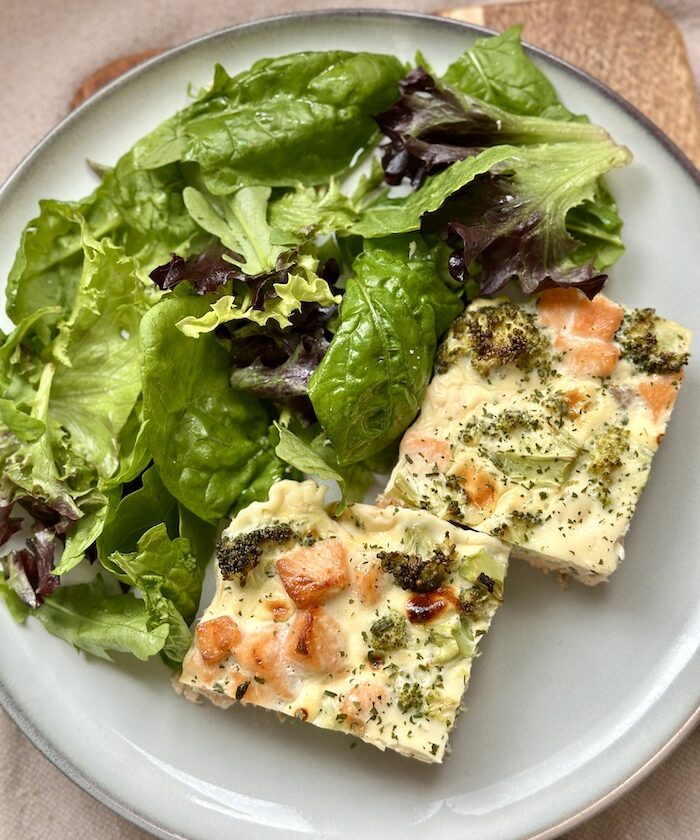 Crustless Quiche with Salmon and Broccoli