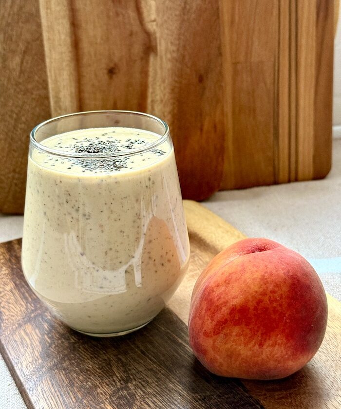 Peach Banana and Yoghurt Smoothie
