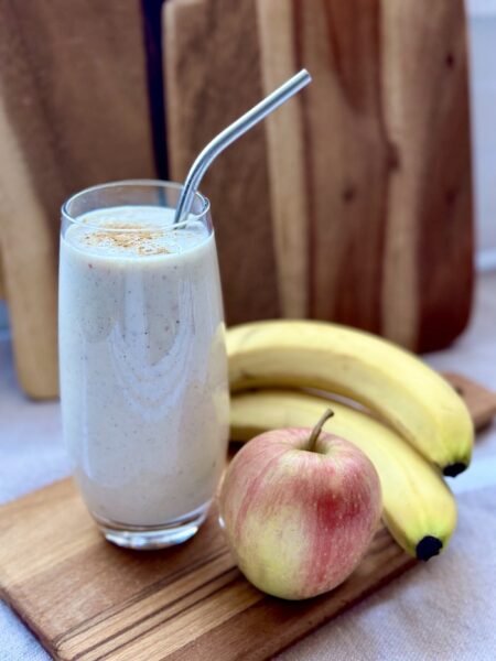 Apple Cinnamon Kefir Smoothie
