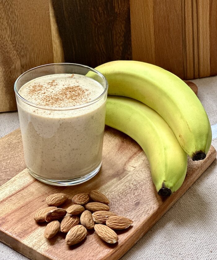 Banana and Almond Butter Smoothie