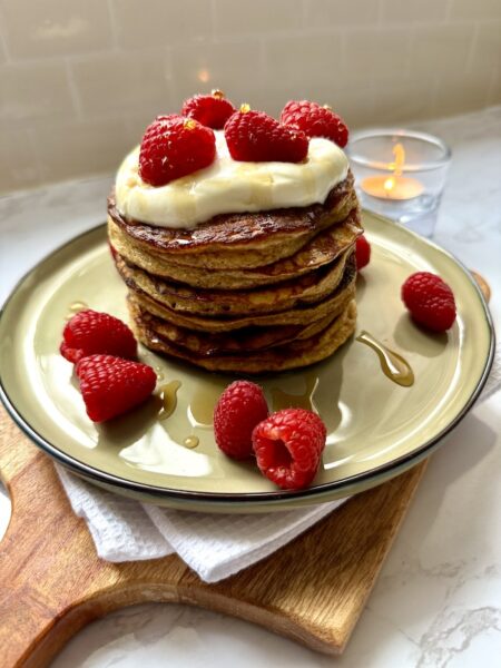 Yoghurt Oat Pancakes with Honey