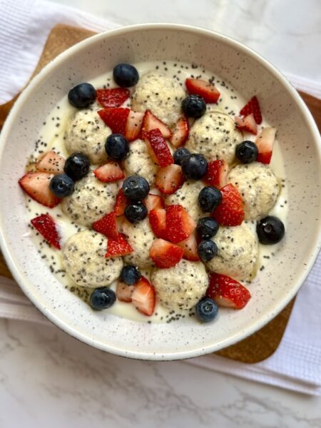 Sweet Cottage Cheese Dumplings with Yoghurt and Berries