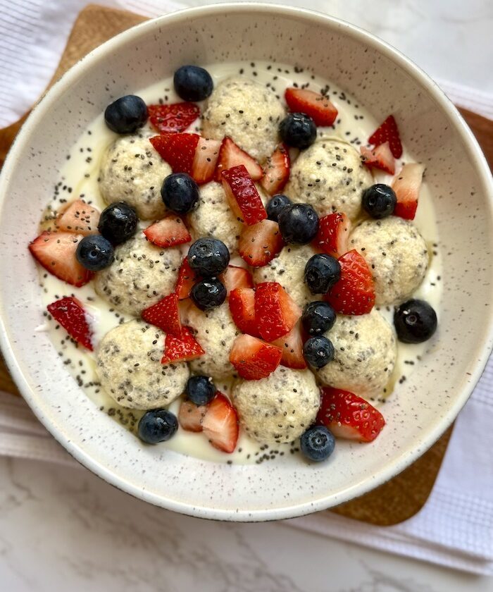 Sweet Cottage Cheese Dumplings with Yoghurt and Berries