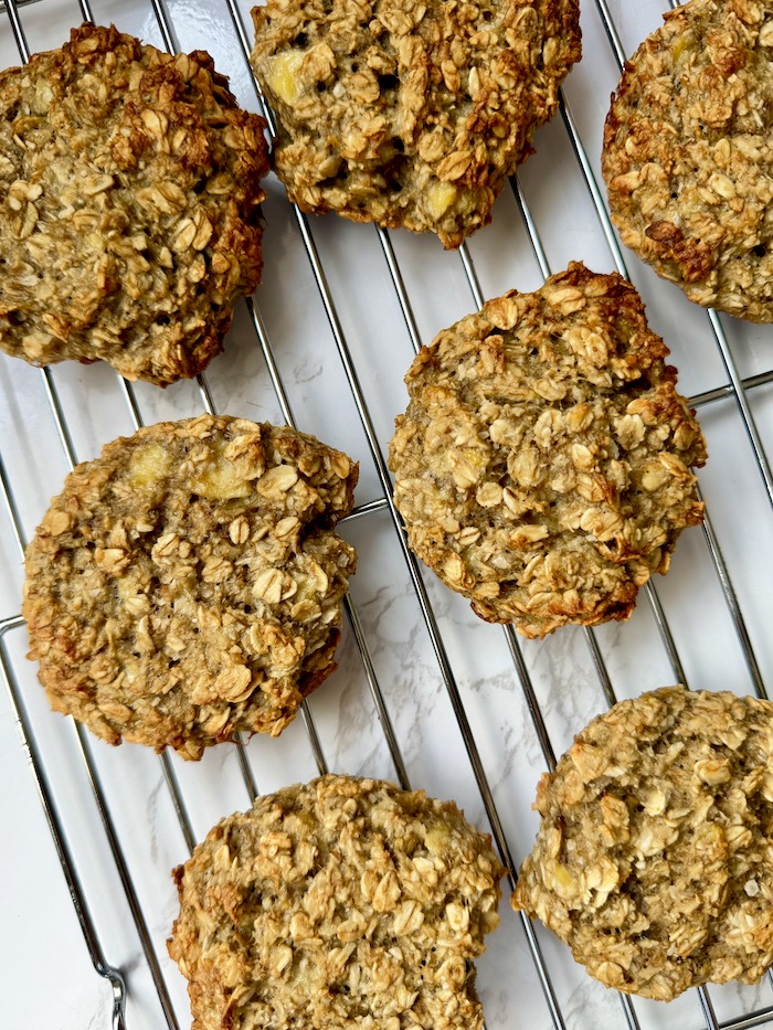Easy Banana Oat Cookies with Coconut