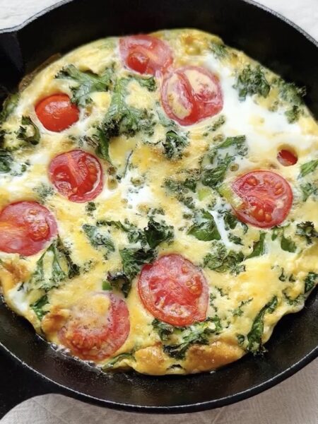 Kale and Tomato Omelette