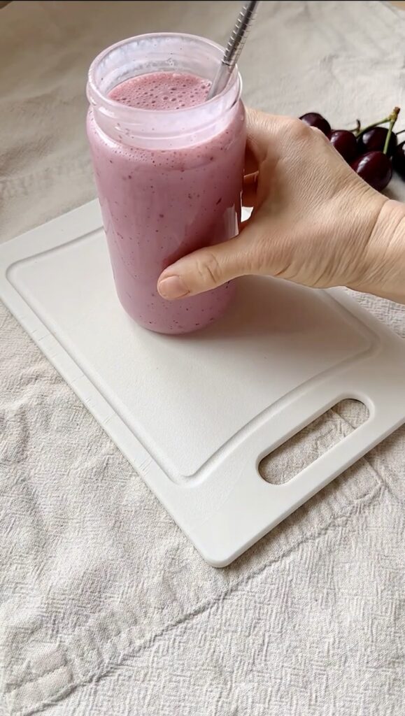 Cherry Banana Kefir Smoothie