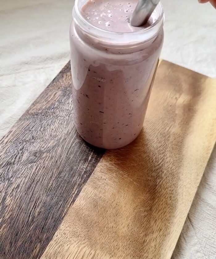 Blueberry, Strawberry and Banana Kefir Smoothie